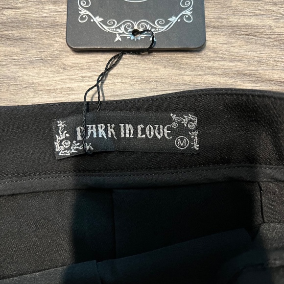 Lace Detail front skirt - Picture 6 of 8